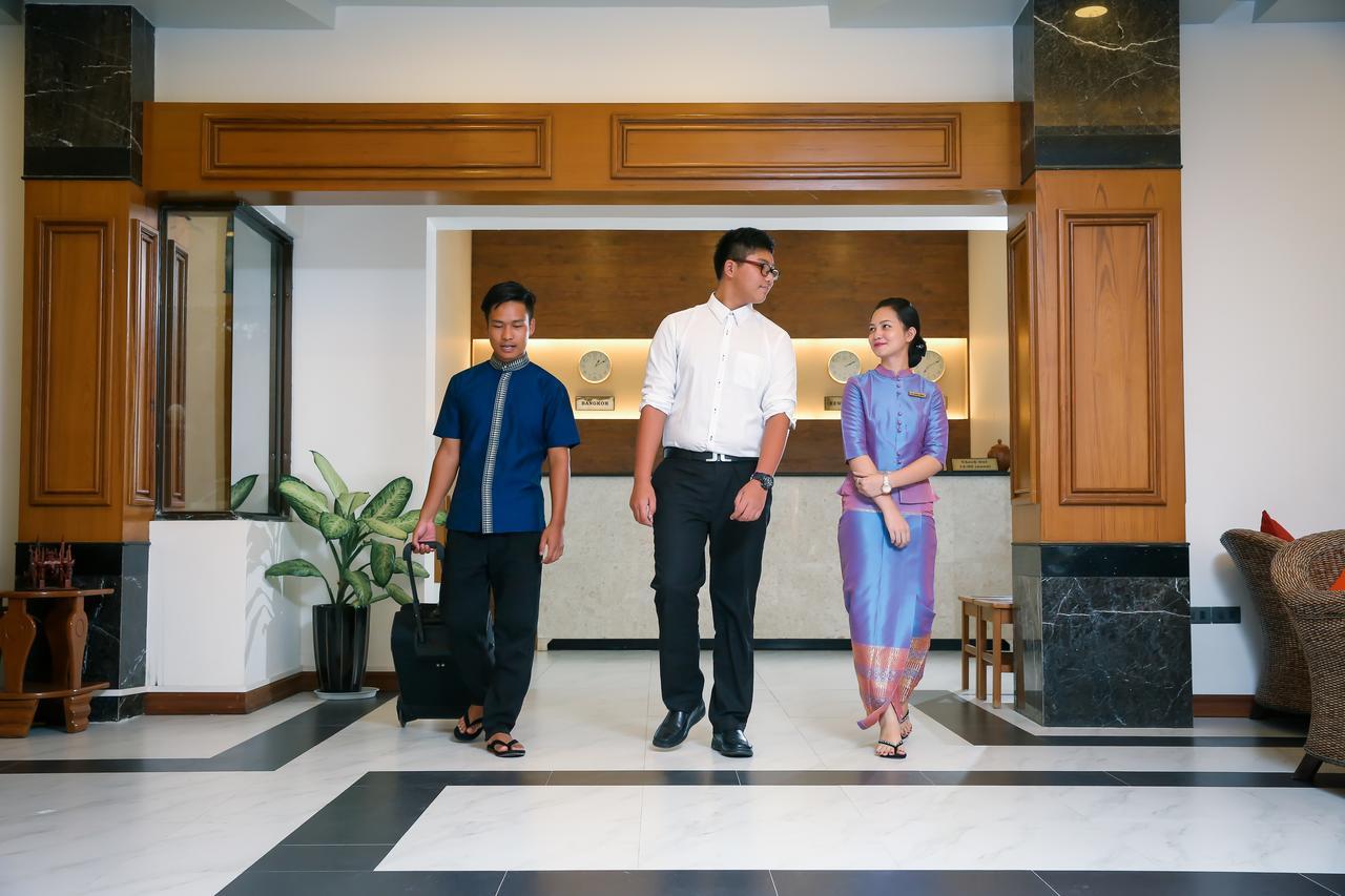 Hotel Corolla Yangon Esterno foto